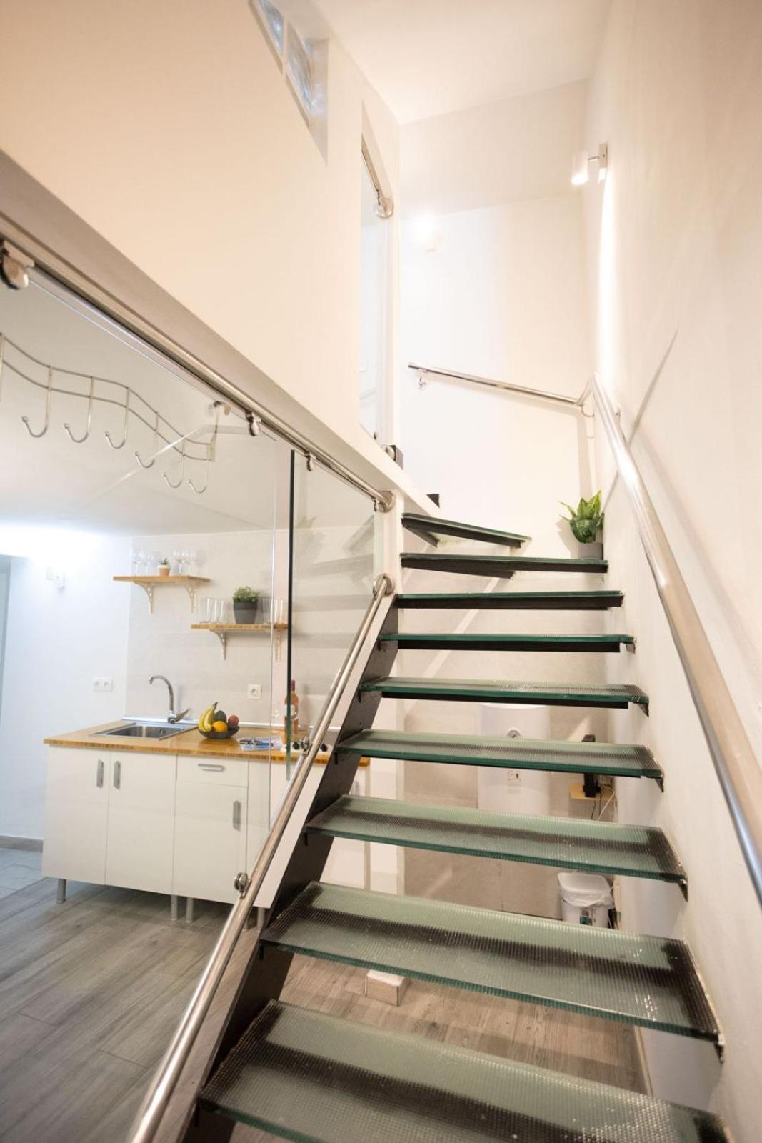 Urban Duplex City Centre マラガ エクステリア 写真